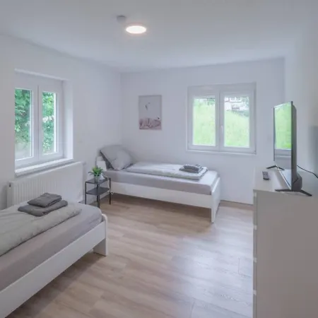 Monteurwohnung In Mit Parkplatz, Wlan, Smart-tv, Voll Ausgestattet, Modern, Kueche, Waesche Inklusive - Sch02 Apartament *